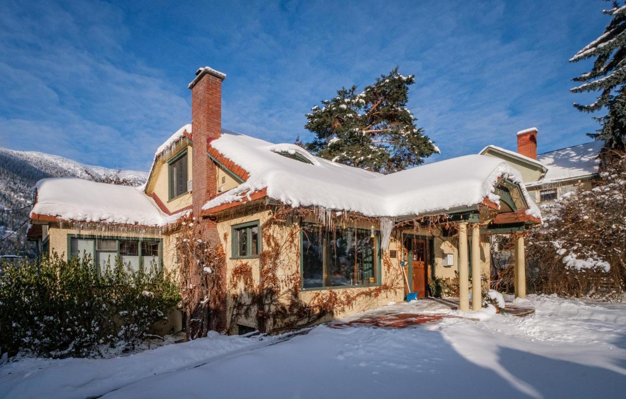 Mistisos Place Vacation Rentals Nelson Exterior photo